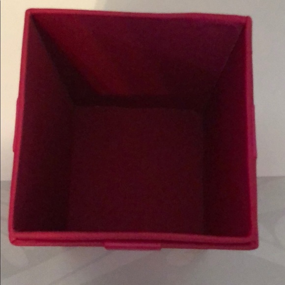 Bath & Body Works Silk Magenta Sequin Gift Box - Picture 3 of 3